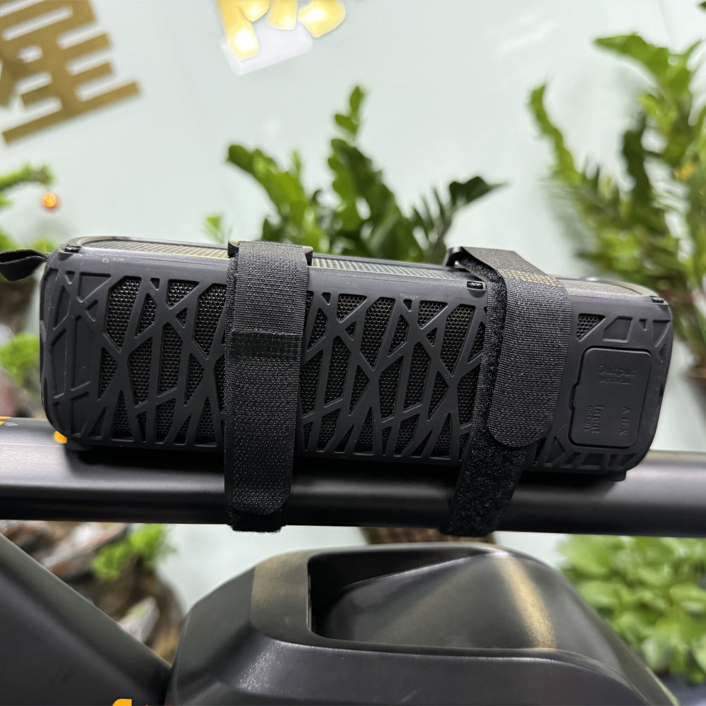 Bluetooth 5.1 Electric Bicycles portable small super loud speakers, solar charging lights, outdoor camping lights, outdoor emergency lights